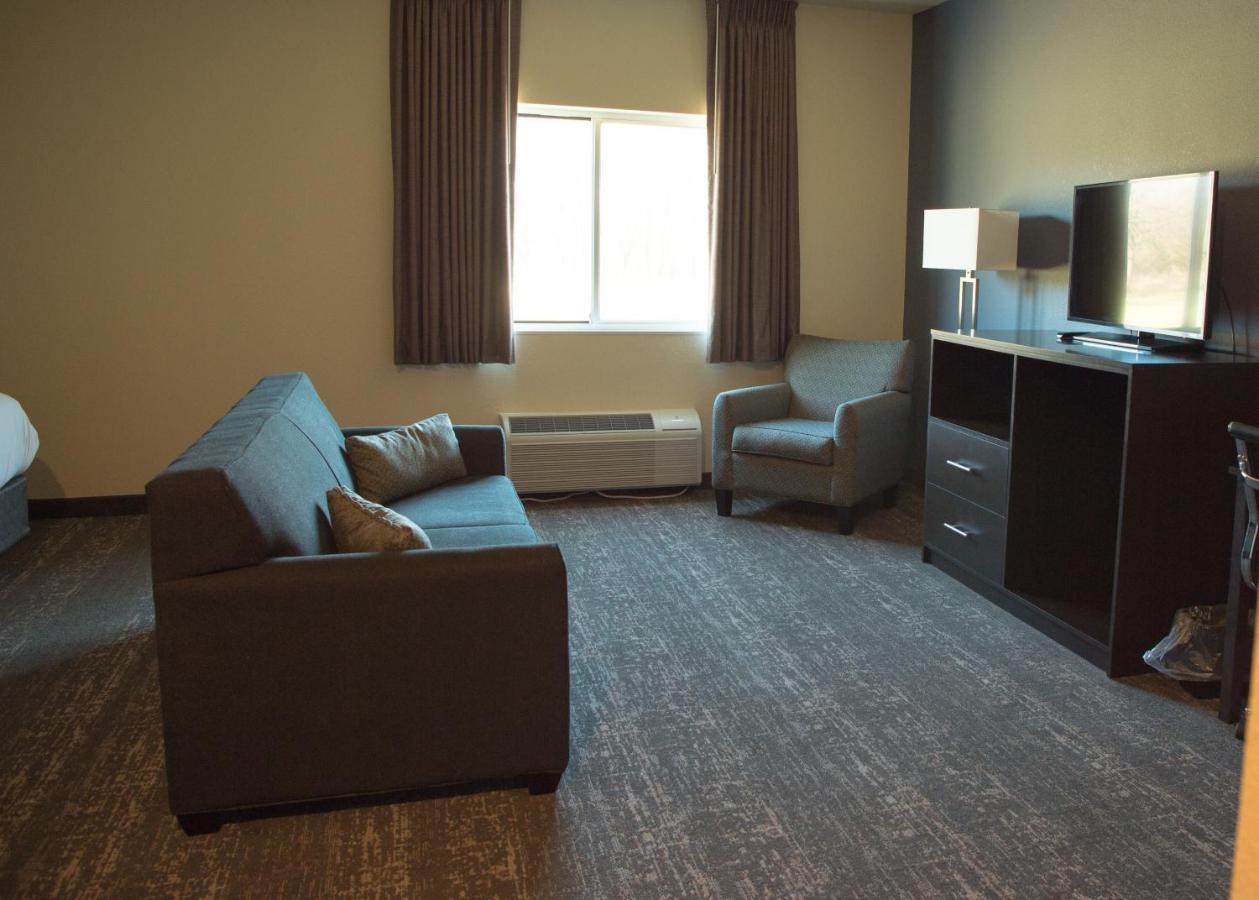 Cobblestone Inn & Suites - Forest City Екстер'єр фото